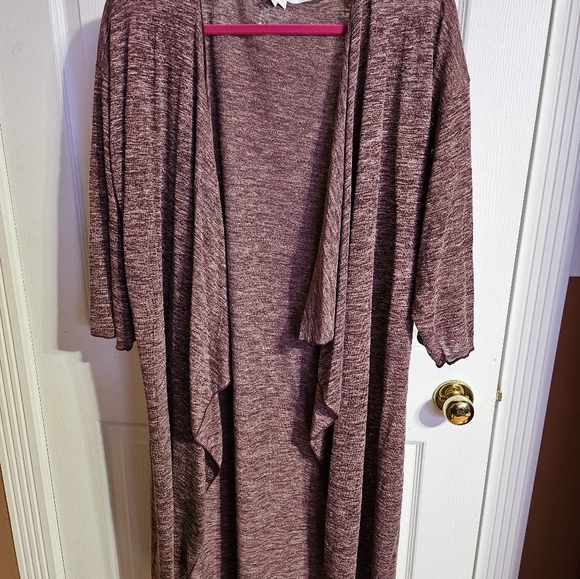 Lularoe Shirley Size M EUC - Picture 4 of 4